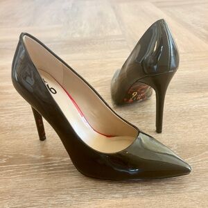 Mix No. 6 Shimmery Black Patent Leather Pumps Size 9.5